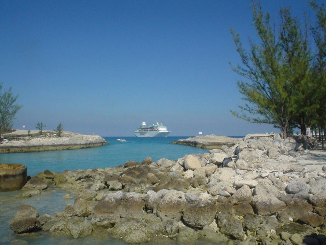 Royal Caribbean Majesty of the Seas from Coco Cay.jpg