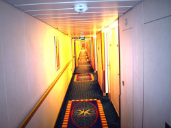 Royal Caribbean Majesty of the Seas Hallway.jpg